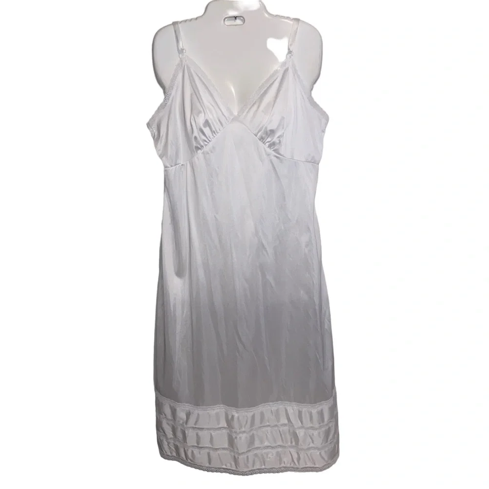 Vintage Nylon Slip Under Dress Womens Size 38 White Silky Satin Adjustable Strap - Picture 1 of 11